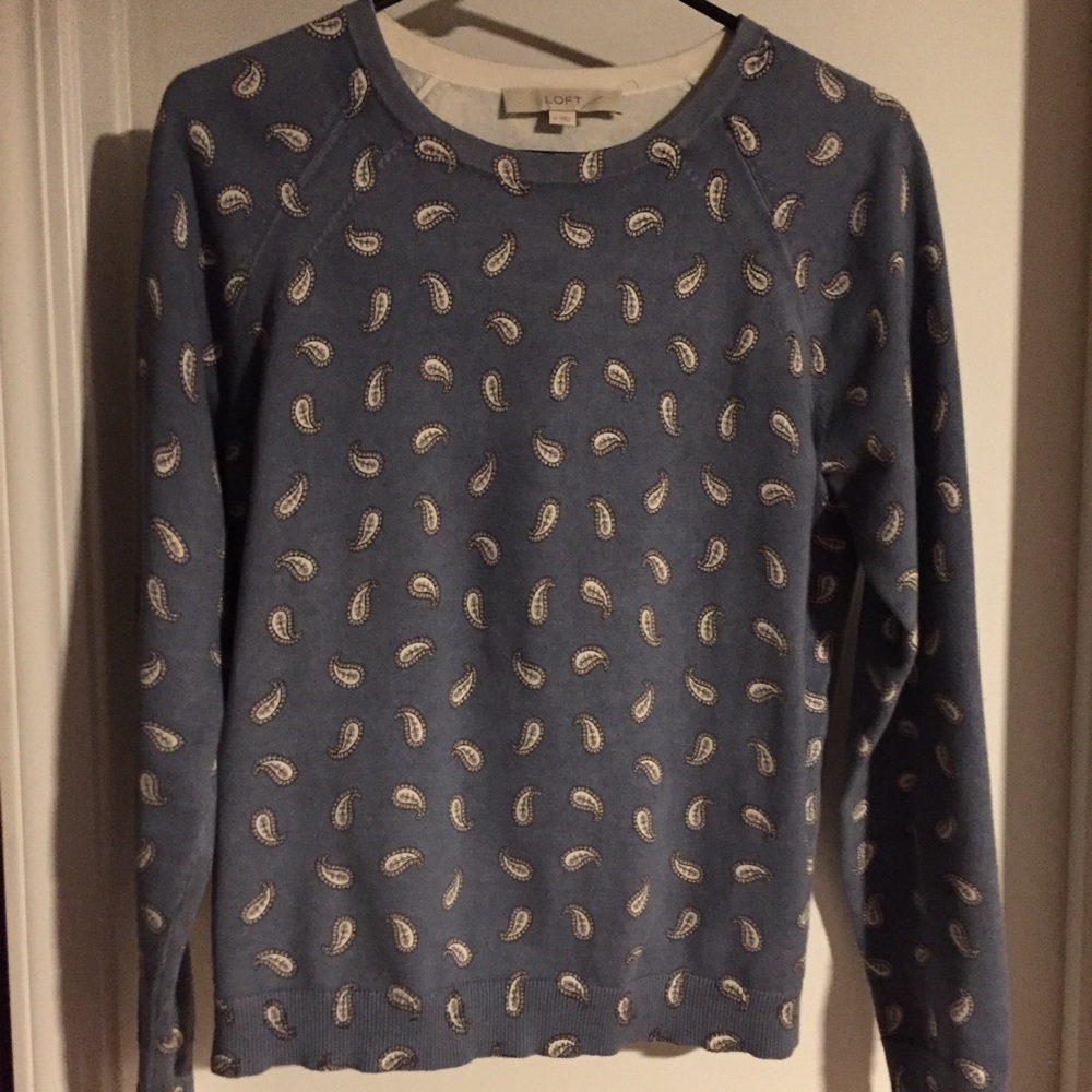 Loft size light weight medium sweater
